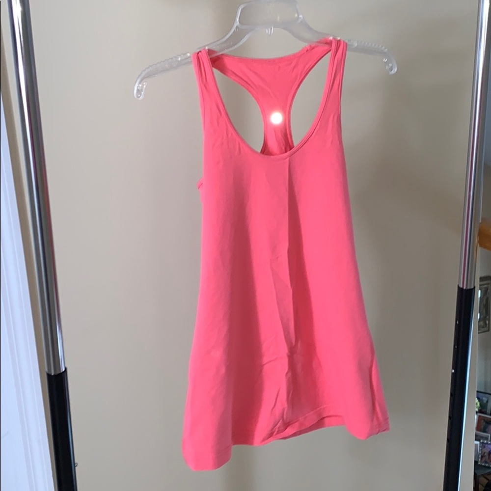 Lululemon workout top